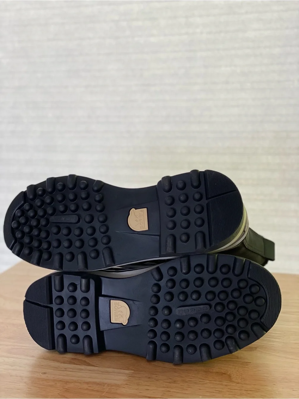 Sorel Black Boots with White Trim - Lace-Up Winter Footwear